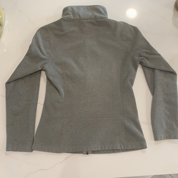 Patagonia full-zip women’s XS fleece - Picture 2 of 5